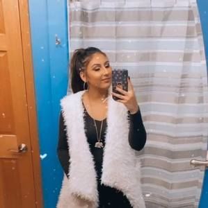 Meet your Posher, Anika